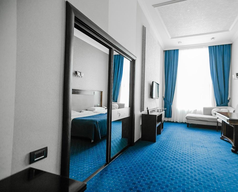 Dubai International Hotel Baky Esterno foto